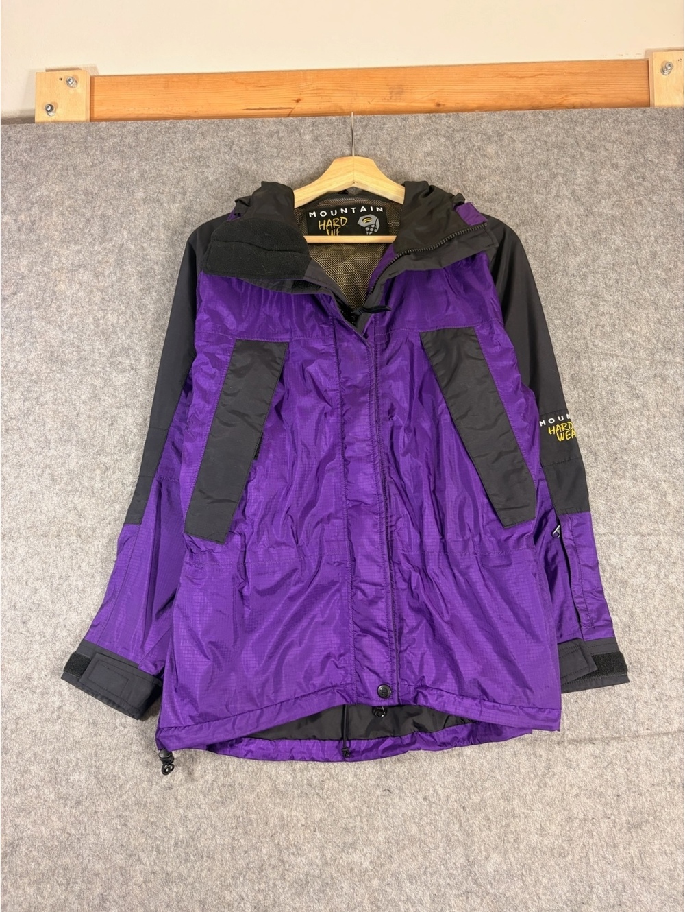 Vintage Mountain Hardwear Goretex shell jacket Womens Size 6